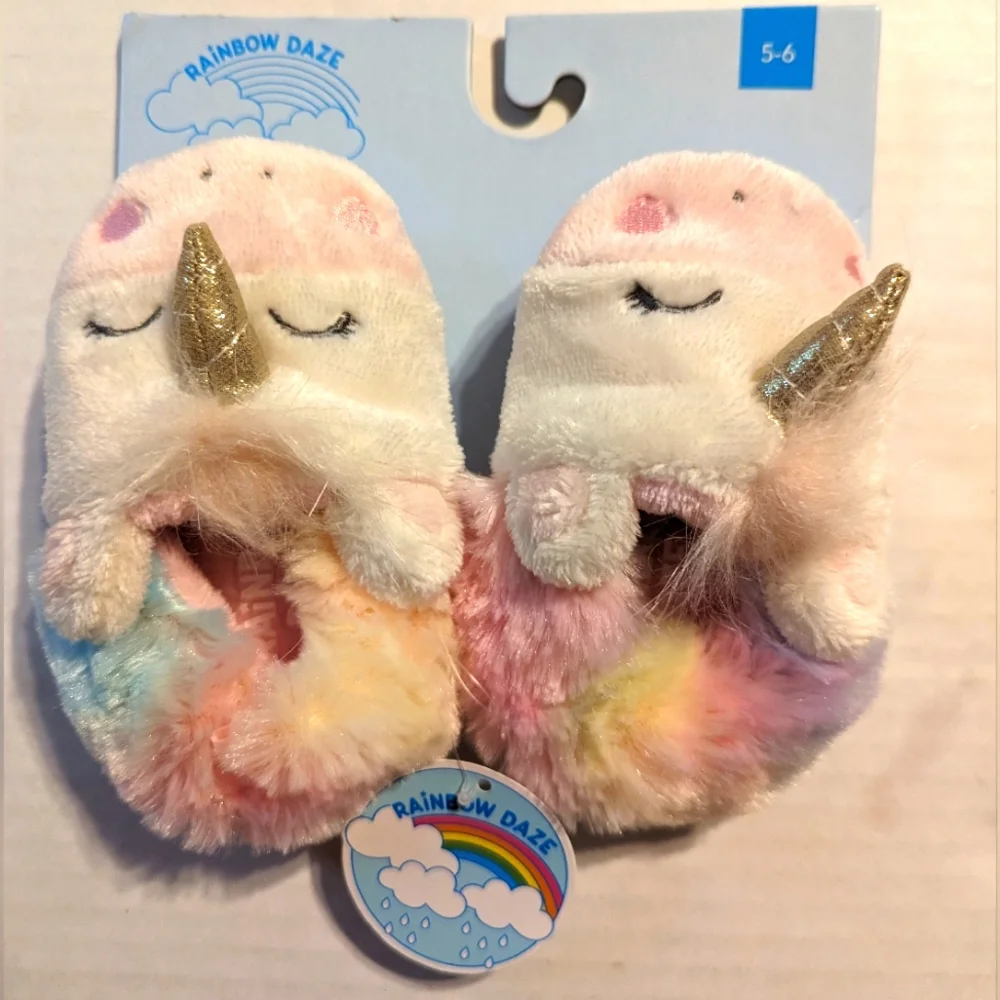 Girls Unicorn Slippers Brand New With Tags Size 5/6